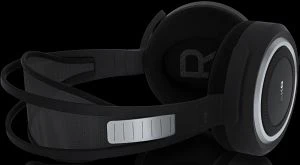 AKG K540