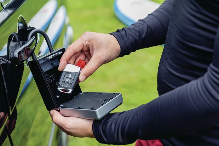 ABUS KeyGarage 797 Smart Bluetooth mit Bügel Schlüsselkasten Bluetooth, schwarz/silber