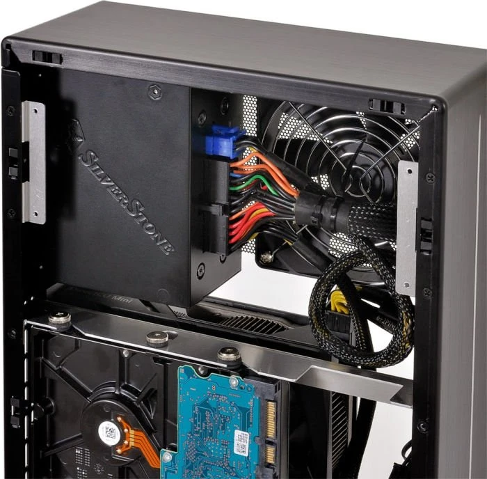 Lian Li PC-Q19B schwarz, Mini-ITX