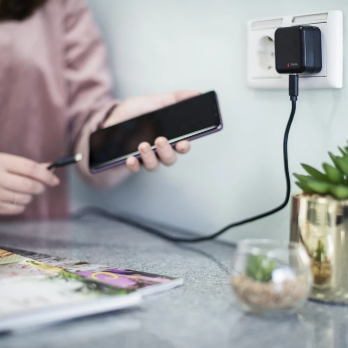 Hama Ladeset USB USB-C-Port Power Delivery 3A schwarz