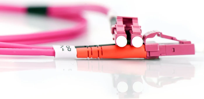 Digitus LWL Duplex Kabel, OM4, 2x LC Stecker/2x LC Stecker, 1m, violett