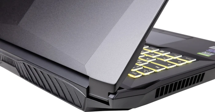 Nexoc G1525, Core i5-9400, 16GB RAM, 250GB SSD, 1TB HDD, GeForce GTX 1660 Ti, DE