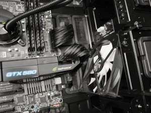 NZXT Switch 810 schwarz, Acrylfenster