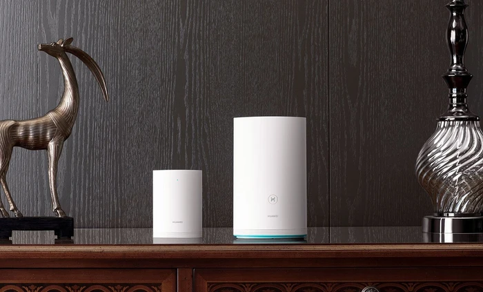 Huawei WiFi Q2 Pro 1+2, Router und 2x Powerline/WLAN-Access Point Set, 3er-Bundle