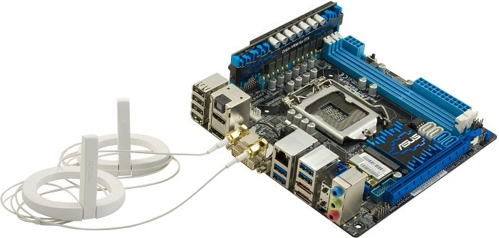 ASUS P8Z77-I Deluxe/WD (Intel 1155)