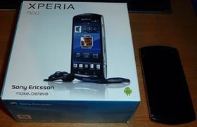 Sony Ericsson Xperia neo blau