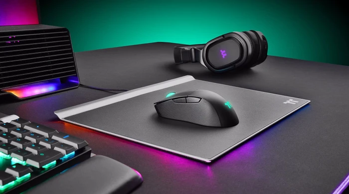 Thermaltake Damysus Wireless RGB Ergonomic Gaming Mouse, schwarz, USB/Bluetooth