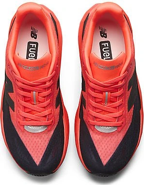 New Balance FuelCell Rebel v5 urgent red/black/silver metallic (Damen)