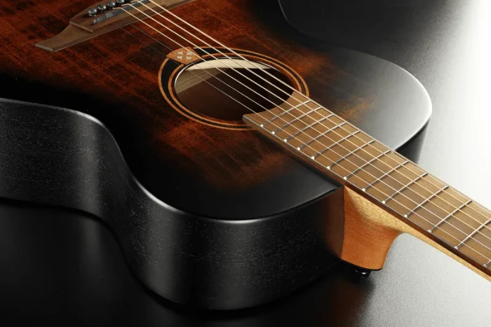 LAG Tramontane 70 Auditorium Black & Brown