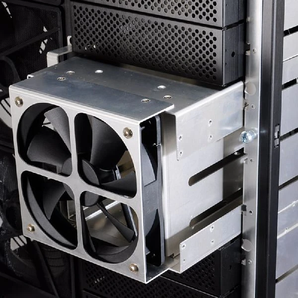 Lian Li PC-D600WB schwarz, Acrylfenster