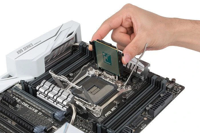ASUS ROG Strix X99 Gaming (Intel 2011-3)