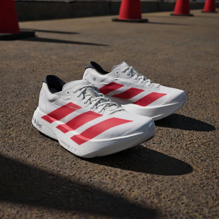adidas Adizero Adios Pro 4 off white/better scarlet/core black (Damen)