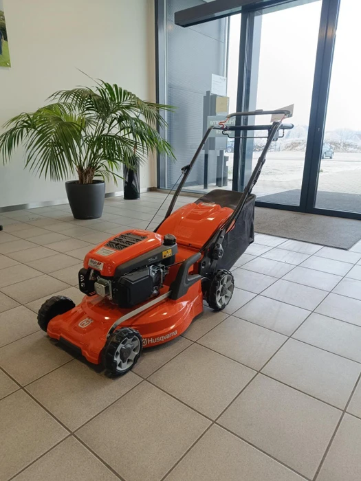 Husqvarna LC 347V Benzin-Rasenmäher