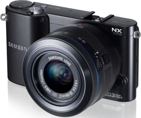 Samsung NX1000 schwarz mit Objektiv NX 20-50mm 3.5-5.6 i-Function ED II