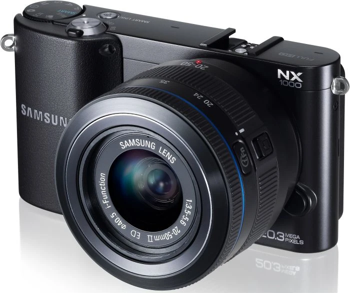 Samsung NX1000 schwarz mit Objektiv NX 20-50mm 3.5-5.6 i-Function ED II