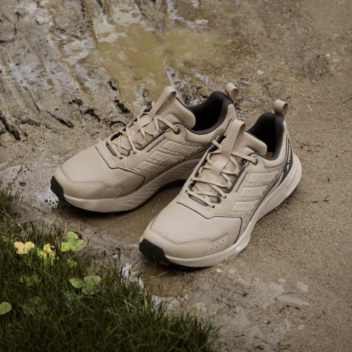 adidas Tracefinder khaki three/beige/aurora coffee (Herren)