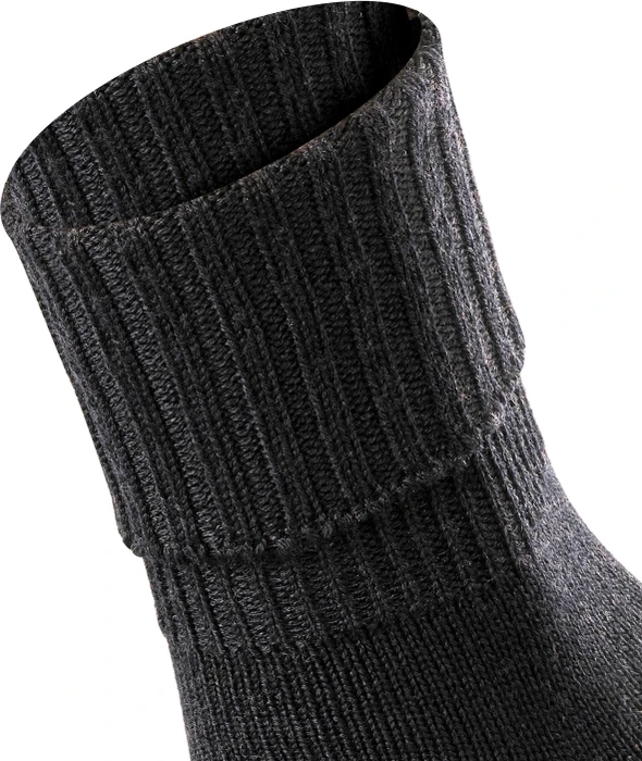Falke Striggings Rib Socken schwarz (Damen)