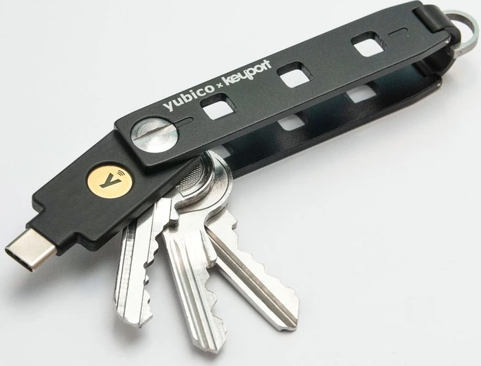 Yubico Security Key C NFC black, USB-C/NFC, 1 Stück