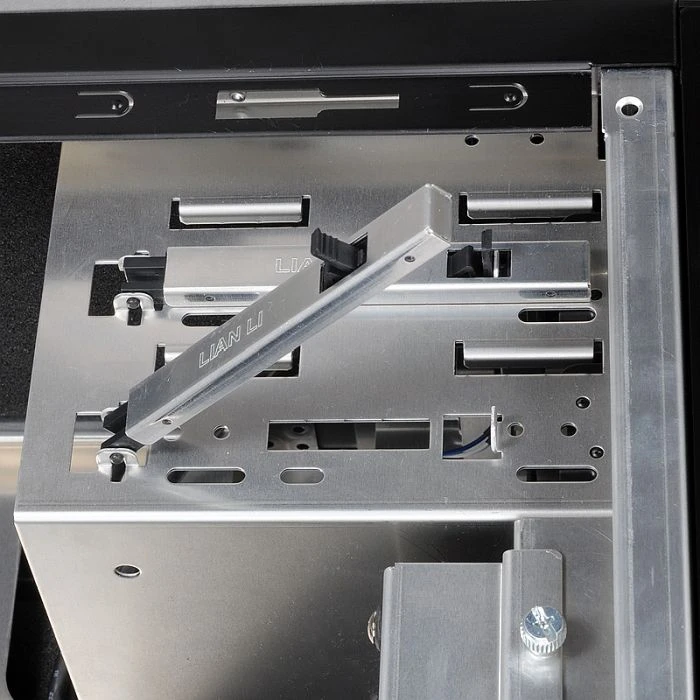 Lian Li PC-B12, schallgedämmt