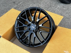 Platin Wheels P70 9.5x21 5/114.3 ET40 (verschiedene Farben)