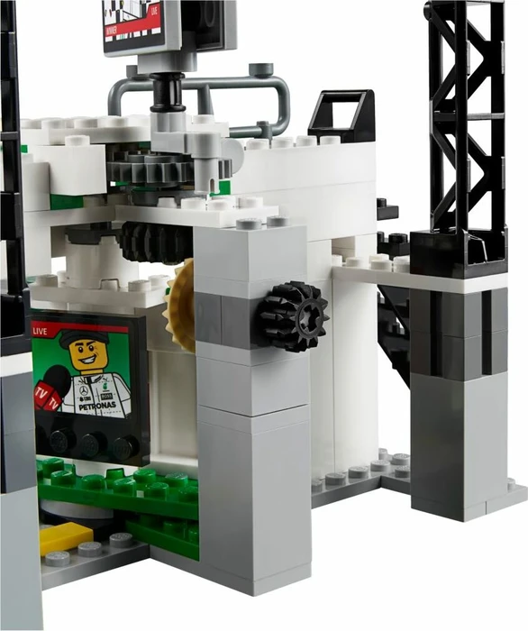 LEGO Speed Champions - Mercedes AMG Petronas Formula One Team