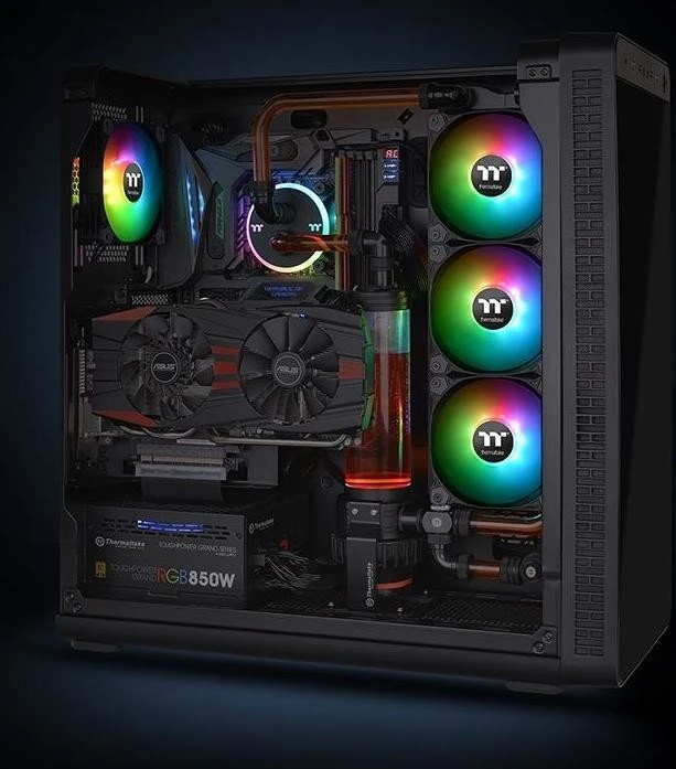 Thermaltake Pure Plus 12 LED RGB Radiator TT Premium Edition, LED-Steuerung, 120mm, 3er-Pack