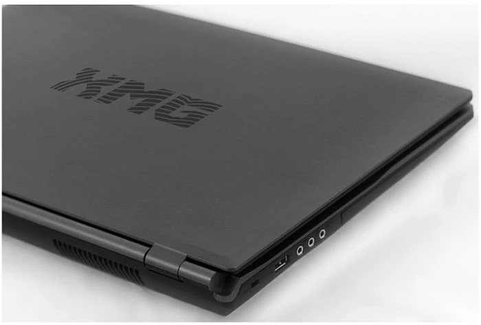 Schenker XMG A722-3ES, Core i5-3230M, 8GB RAM, 500GB HDD, GeForce GTX 660M, DE