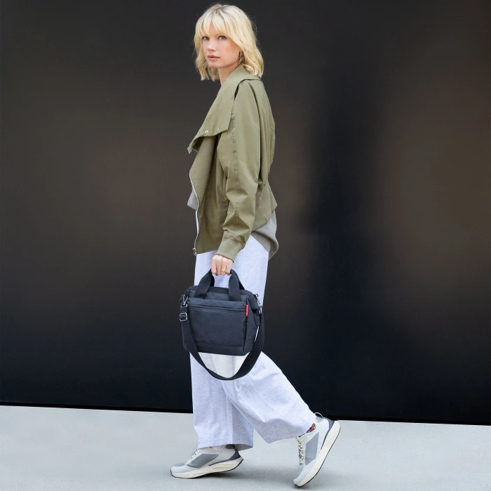 Reisenthel allrounder cross Umhängetasche twist navy