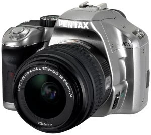 Pentax K-x silber mit Objektiv smc DA L 18-55mm 3.5-5.6 AL