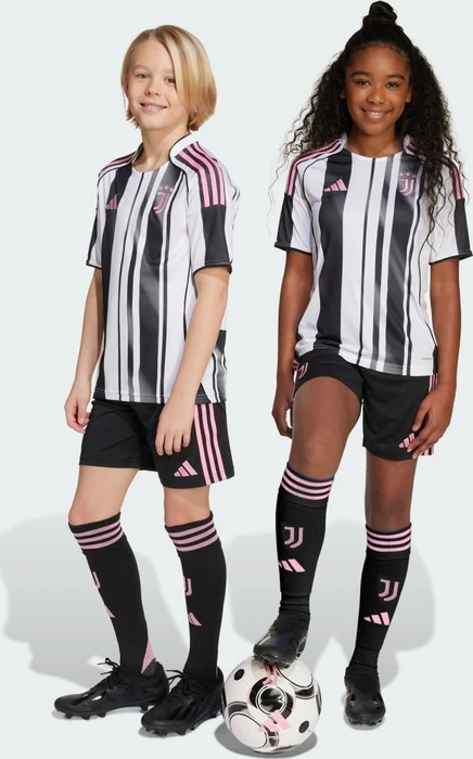 adidas Juventus Turin 2025/2026 Heimshorts schwarz (Junior)