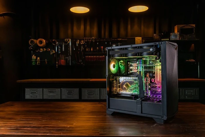 MSI MPG Gungnir 300R Airflow White, weiß, Glasfenster