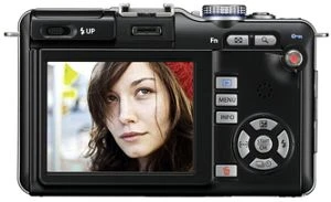 Olympus PEN E-PL1 schwarz mit Objektiv M.Zuiko digital ED 14-42mm 3.5-5.6 und M.Zuiko digital ED 40-150mm 4.0-5.6