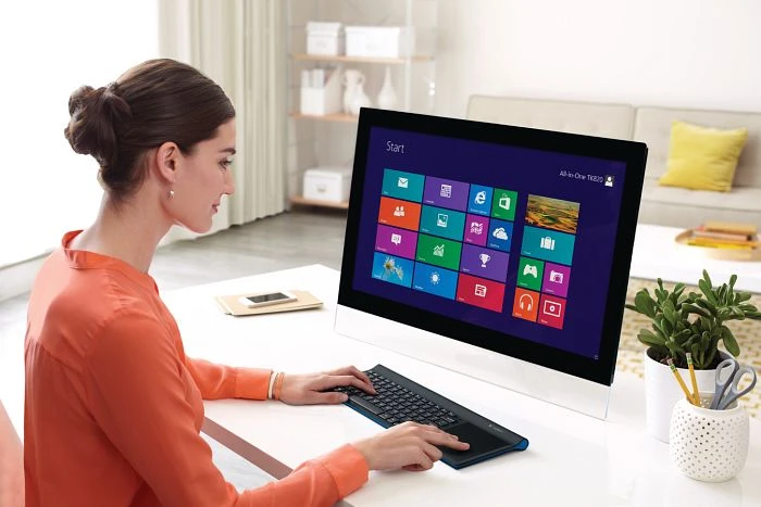 Logitech TK820 Wireless All-in-One Keyboard, USB, DE