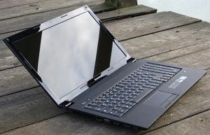 Lenovo B570e, Celeron B820, 2GB RAM, 320GB HDD, DE
