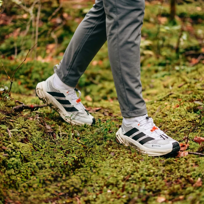 adidas Terrex Freehiker 3 Ultra Gore-Tex cloud white/core black/off white (Damen)