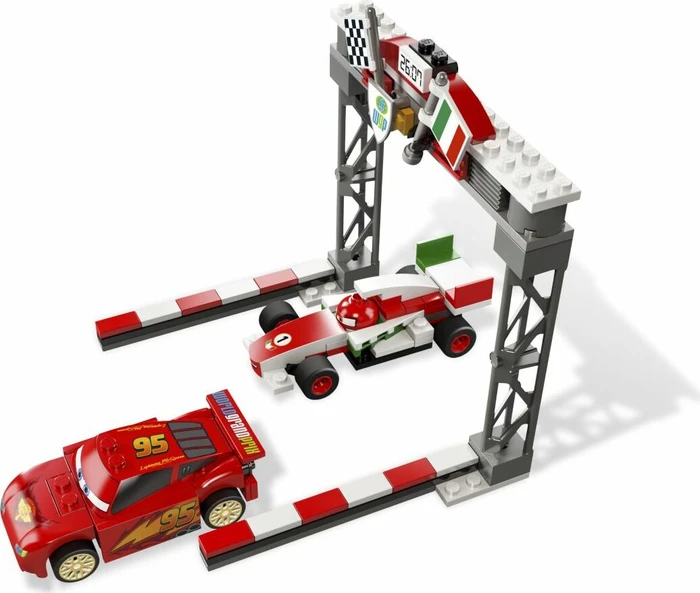 LEGO Cars - Wettrennen der Rivalen