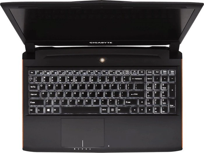 GIGABYTE P55W v6, Core i7-6700HQ, 16GB RAM, 256GB SSD, 1TB HDD, GeForce GTX 1060, DE