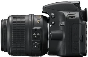 Nikon D3200 schwarz mit Objektiv Fremdhersteller