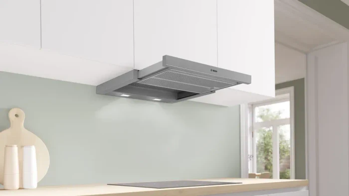 Bosch Serie 8 DFS067A51 Flachschirm-Dunstabzugshaube