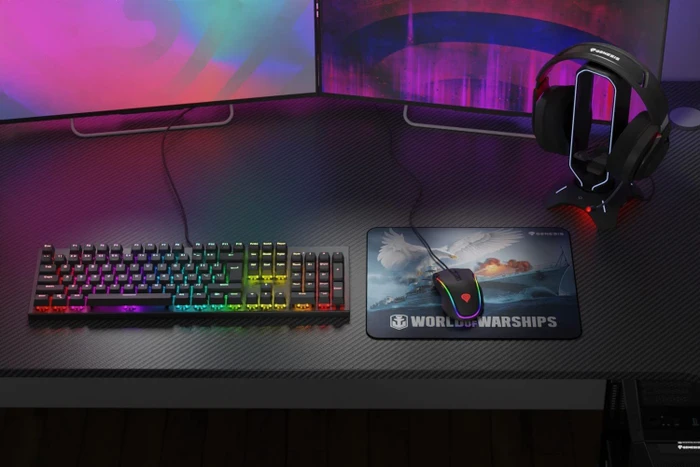 Genesis Carbon 500 M WOWS Blyskawica - Official World of Warships Mousepad, 300x250mm