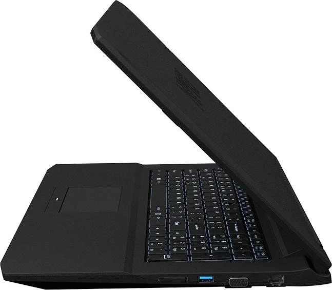 Schenker XMG A705-9AZ, Core i7-4720HQ, 8GB RAM, GeForce GTX 960M, DE