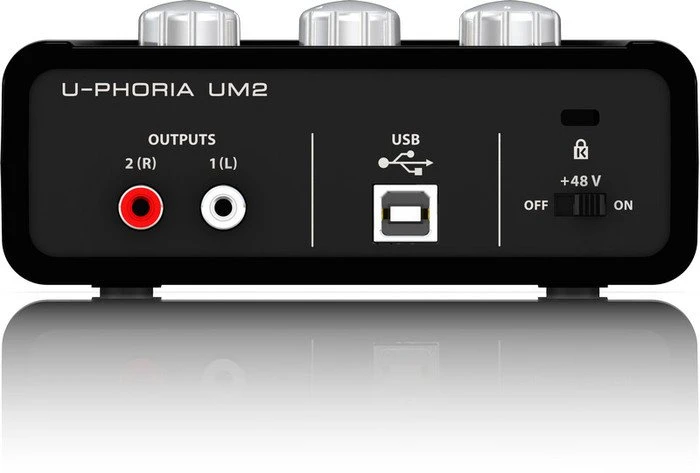 Behringer U-Phoria UM2