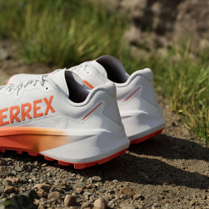 adidas Terrex Agravic 3 cloud white/semi impact orange/dash grey (Herren)