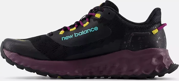 New Balance Fresh Foam Garoé black/ginger lemon/fuchsia purple (Damen)