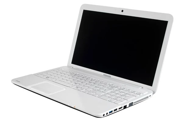 Toshiba Satellite C855D-15U, A6-4400M, 8GB RAM, 500GB HDD, DE