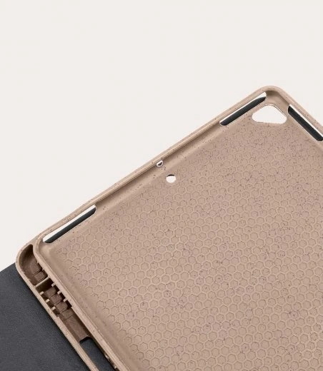 Tucano Verde biodegradable Case für Apple iPad (7/8/9.Gen) 10.2", schwarz