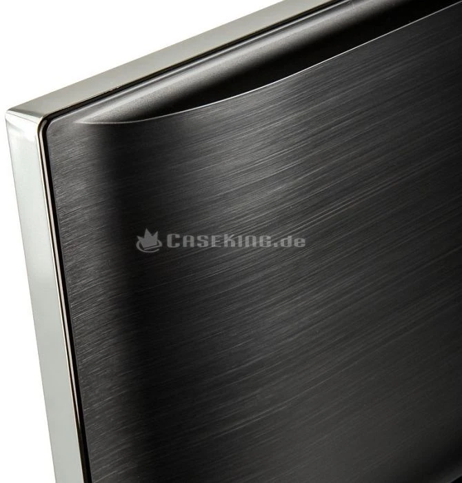 Samsung UD590, 28"