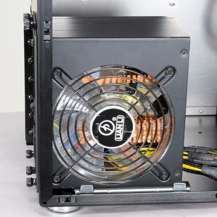 Lian Li PC-V650B schwarz