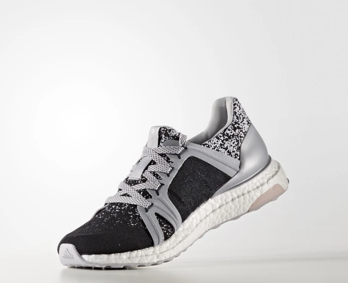 adidas Ultraboost silver metallic/solid grey/core black (Damen)