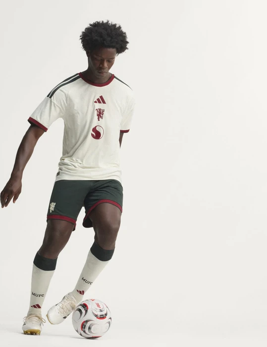 adidas Manchester United Authentic 2026/2027 Ausweichtrikot kurzarm ivory (Herren)